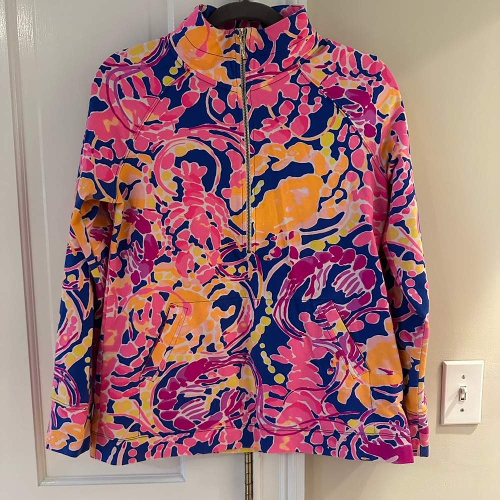 Lilly Pulitzer Colorful Floral Pullover EXCELLENT CONDITION - LIKE NEW